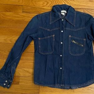 Vintage western style denim shirt size 7/8 large collar pearl snaps dark wash